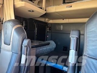 Kenworth T680 Truck Tractor Units