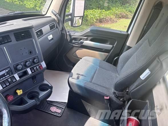 Kenworth T680 Truck Tractor Units