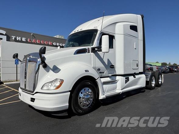 Kenworth T680 Truck Tractor Units