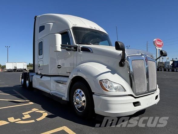 Kenworth T680 Truck Tractor Units