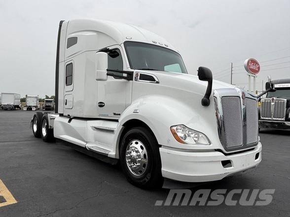 Kenworth T680 Truck Tractor Units