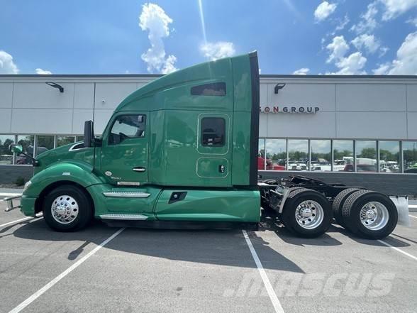 Kenworth T680 Truck Tractor Units