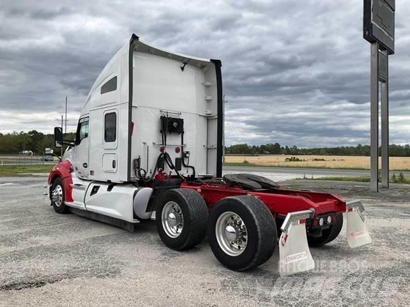 Kenworth T680 Truck Tractor Units