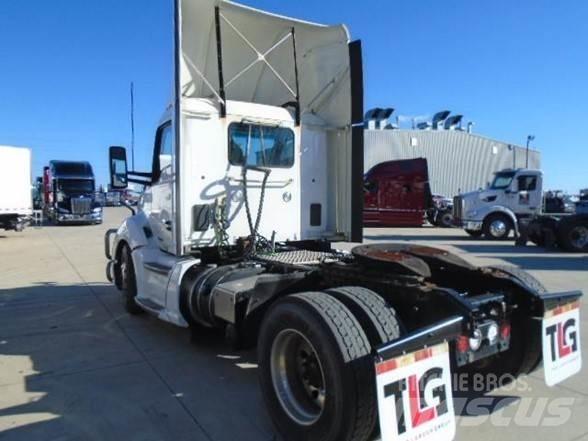 Kenworth T680 Truck Tractor Units