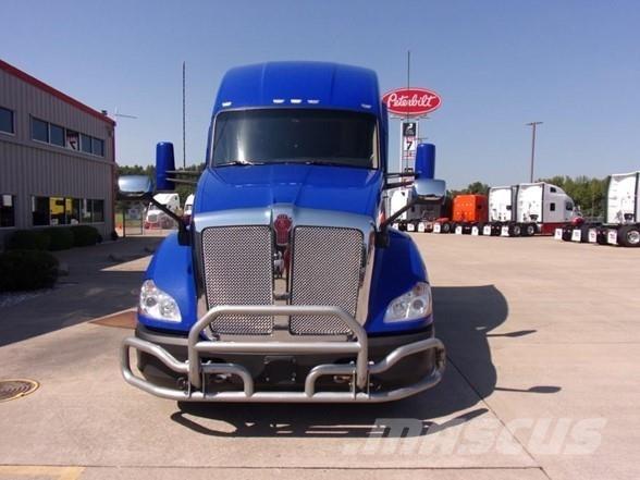 Kenworth T680 Truck Tractor Units