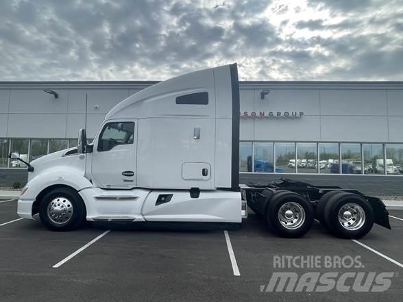 Kenworth T680 Truck Tractor Units