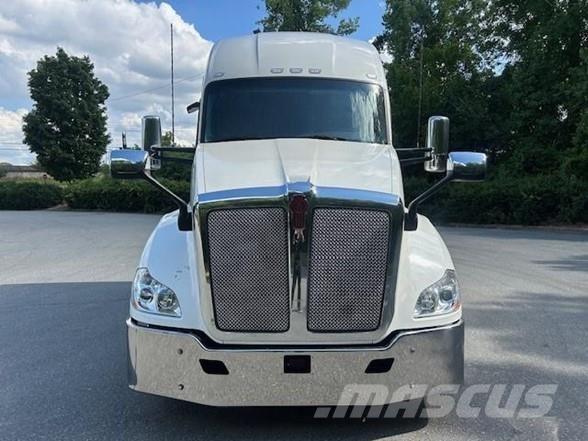 Kenworth T680 Truck Tractor Units
