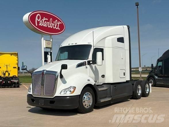 Kenworth T680 Truck Tractor Units