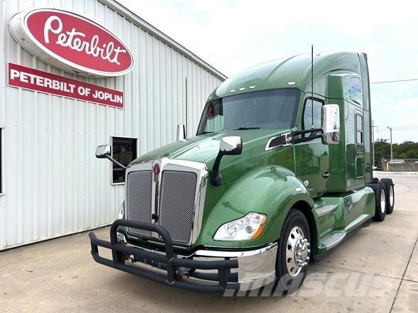 Kenworth T680 Truck Tractor Units