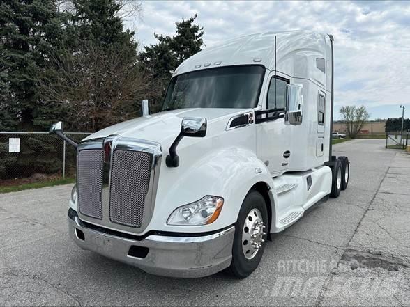 Kenworth T680 Truck Tractor Units