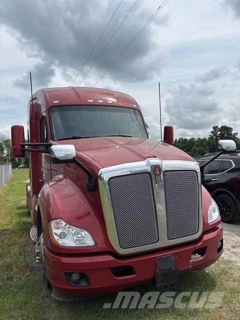 Kenworth T680 Truck Tractor Units