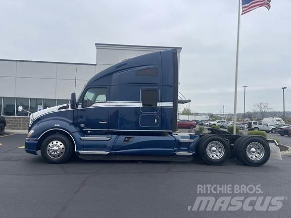 Kenworth T680 Truck Tractor Units