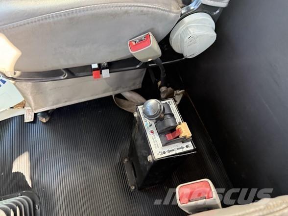 Kenworth T800 Truck Tractor Units