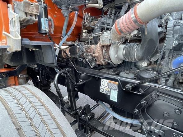 Kenworth T880 Truck Tractor Units