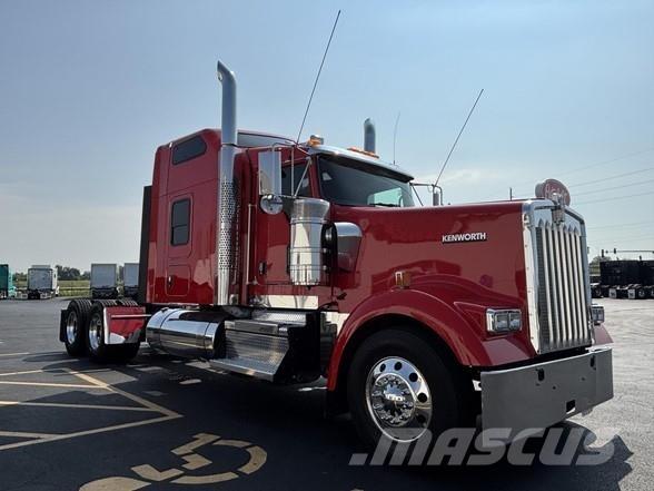 Kenworth W900 Truck Tractor Units