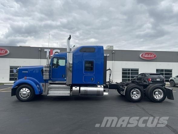 Kenworth W900 Truck Tractor Units