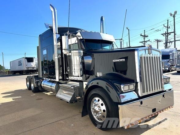 Kenworth W900 Truck Tractor Units