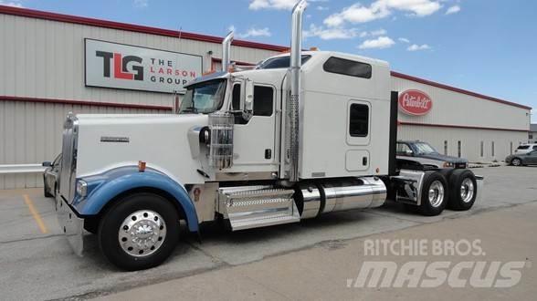 Kenworth W900L Truck Tractor Units