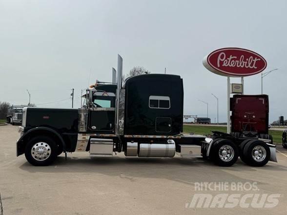Peterbilt 389 Truck Tractor Units