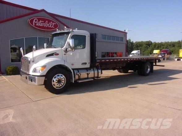 Peterbilt 537 Flatbed/Dropside trucks