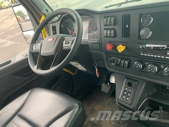 Peterbilt 548 Waste trucks