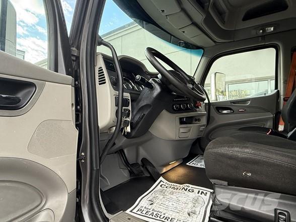 Peterbilt 567 Truck Tractor Units