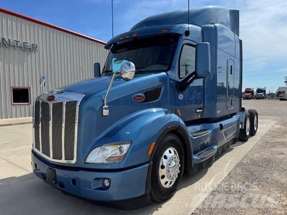 Peterbilt 579 Truck Tractor Units