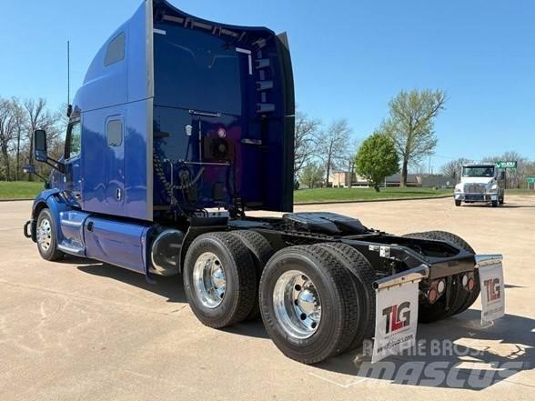 Peterbilt 579 Truck Tractor Units