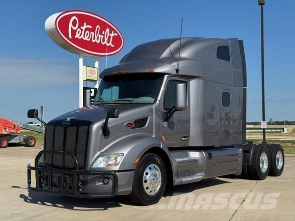 Peterbilt 579 Truck Tractor Units