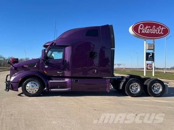 Peterbilt 579 Truck Tractor Units
