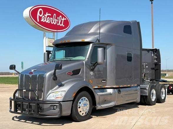 Peterbilt 579 Truck Tractor Units