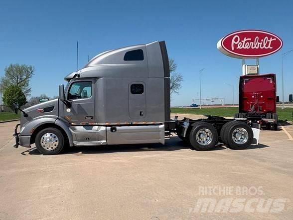 Peterbilt 579 Truck Tractor Units