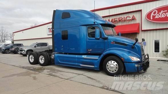Peterbilt 579 Truck Tractor Units
