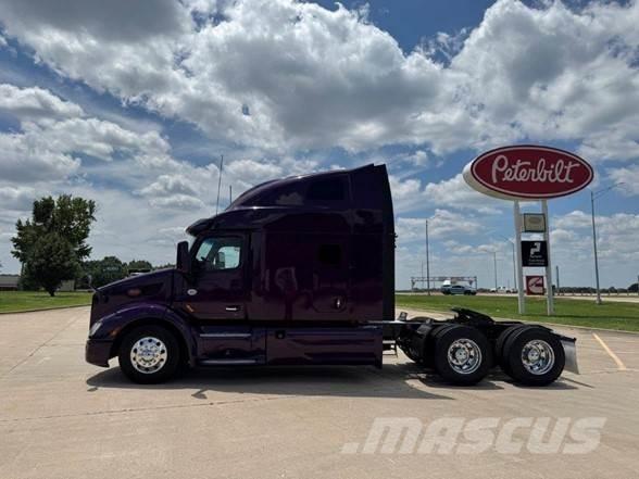 Peterbilt 579 Truck Tractor Units