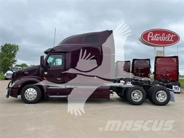 Peterbilt 579 Truck Tractor Units