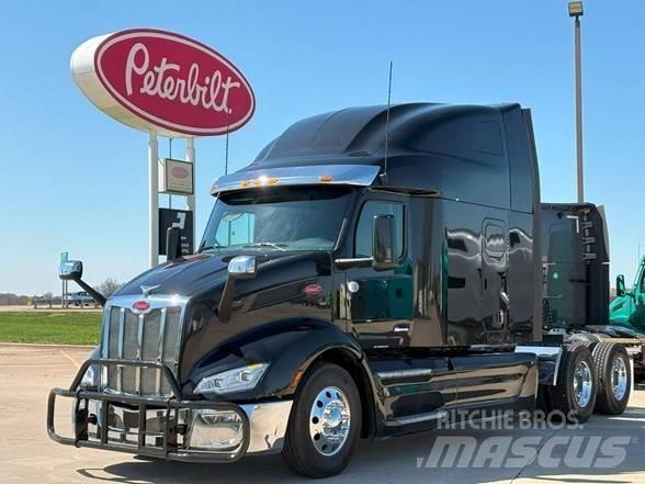 Peterbilt 579 Truck Tractor Units