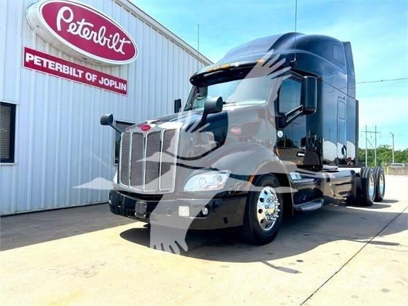 Peterbilt 579 Truck Tractor Units