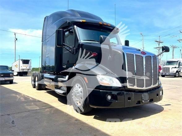 Peterbilt 579 Truck Tractor Units