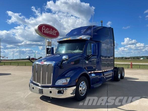 Peterbilt 579 Truck Tractor Units