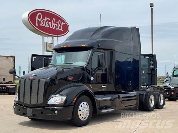 Peterbilt 579 Truck Tractor Units