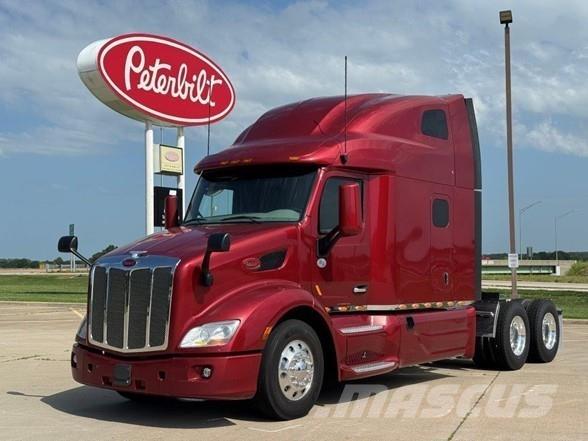 Peterbilt 579 Truck Tractor Units