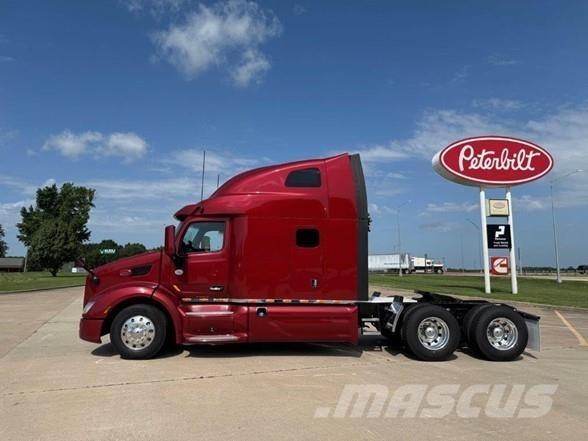 Peterbilt 579 Truck Tractor Units