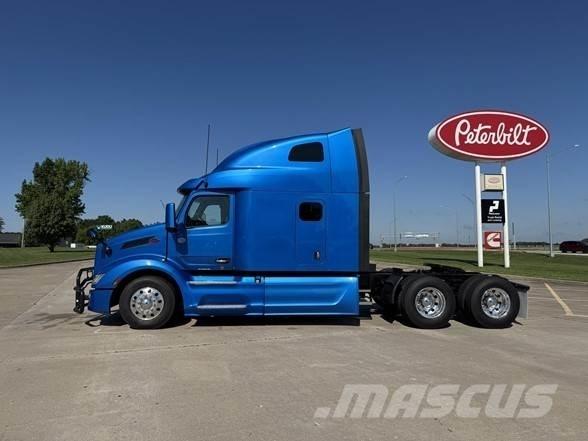 Peterbilt 579 Truck Tractor Units