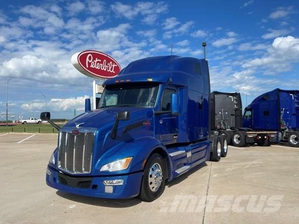 Peterbilt 579 Truck Tractor Units