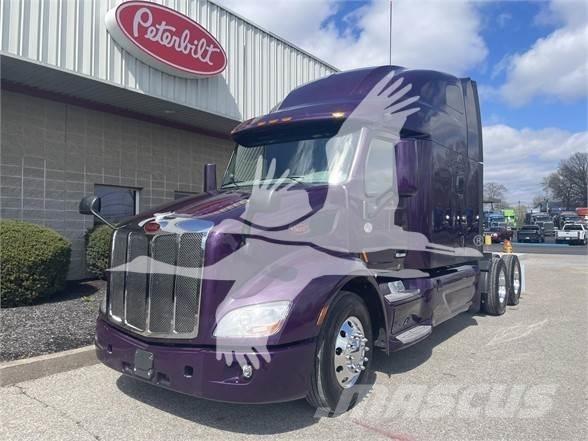 Peterbilt 579 Truck Tractor Units