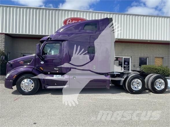 Peterbilt 579 Truck Tractor Units