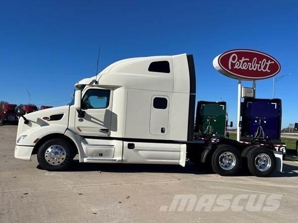 Peterbilt 579 Truck Tractor Units