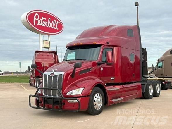 Peterbilt 579 Truck Tractor Units