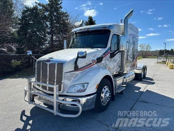 Peterbilt 579 Truck Tractor Units
