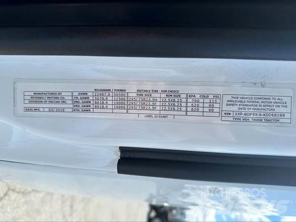 Peterbilt 579 Truck Tractor Units